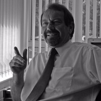 Dr David M Moore