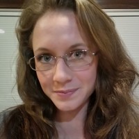 Lyndsey Holland