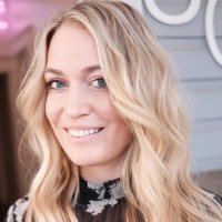 Christa Phillips