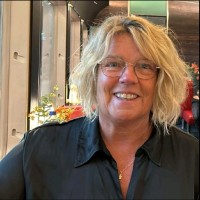 Karin Van Den Wijngaard