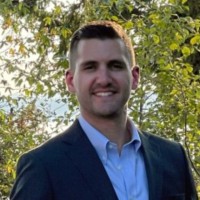 Nick Loutsis, Pe