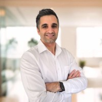 Hugo Andrés Pérez de Arce R.