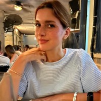 Lara Tchekov