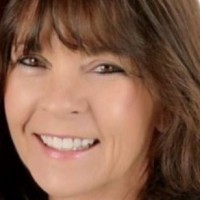 Mitzi Thompson