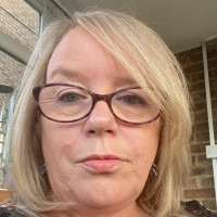 Melanie Hill