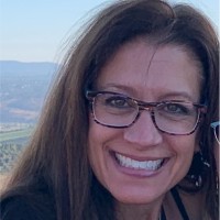 Lynda Stoner