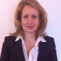 Suzanne Scarlett