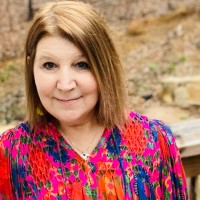 Debbie Gladen