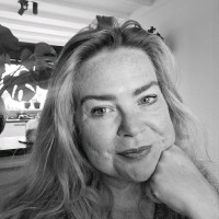 Monique Van De Ven