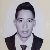 Eduardo León