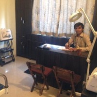 Dr Nitesh Bhamre