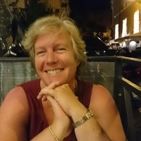 Nanda Van Ginkel
