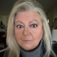 Debbie Knight