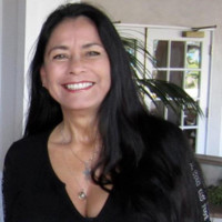 Esther Bloom