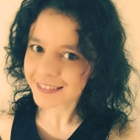 Esra Akca