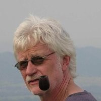 Dr Manfred Vahle