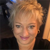 Lynn Dickson