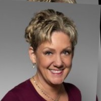 Lynette Reid