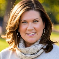 Lisa M Heim