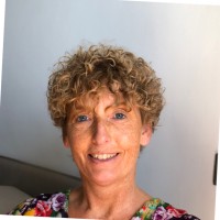 Vivian Maenen