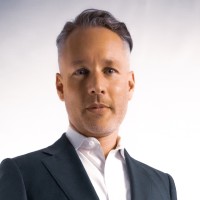 Chris Burns, Cpa