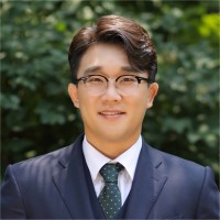 Seok Jong Lee