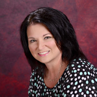 Karen Mullenix, Mha, Fache