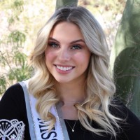Hailey Johnston