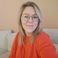Vicky Van Hal