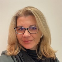 Elena Constantinescu