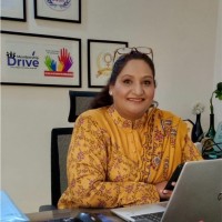 Mariam Khan