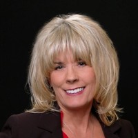 Holly K Sommer