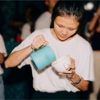 Lois Chin
