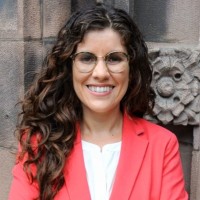 R. Isabela Morales