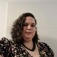 Annika K Aus K