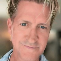 Daniel Smith