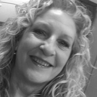Karen Wallace