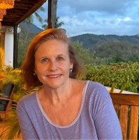 Lois Brennan (she/her)