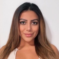 Iris Adriana Chi