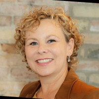 Chantal McIntyre, CHRL