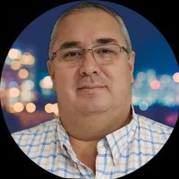 RICARDO A. CERRATO FLORES