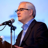 Jefferson G Fernandes