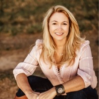 Lisa Vaughan