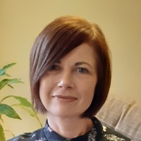 Suzanne Smith Sales Administrator