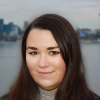 Lindsay Bloom