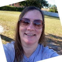Leslie Bell