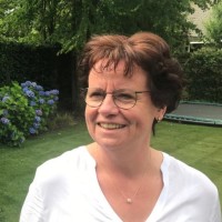 Nancy Van de Ven