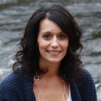 Nadine Carlton