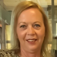 Lori Raines