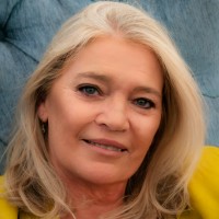 Lorinda Ellis